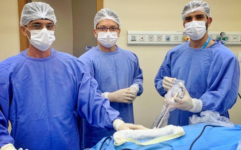 Endoscopia na coluna, técnica inédita realizada no Hospital Abelardo Santos, garante rápida recuperação